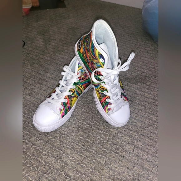 COLORFUL SNEAKERS - Picture 1 of 4
